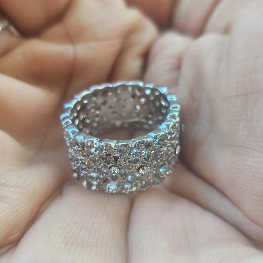 Fashion Ring Band Silver Tone Wide Finger Band Fashion Jewelry Size 6.5 New - Picture 10 of 11